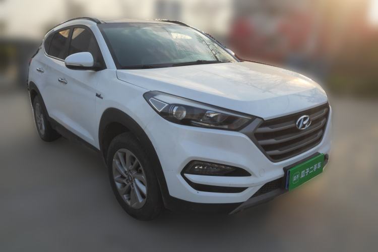 Used Hyundai Tucson 2018 1.6T Dual-Clutch Two-Wheel Drive 15th Anniversary Special Edition Exterior 2