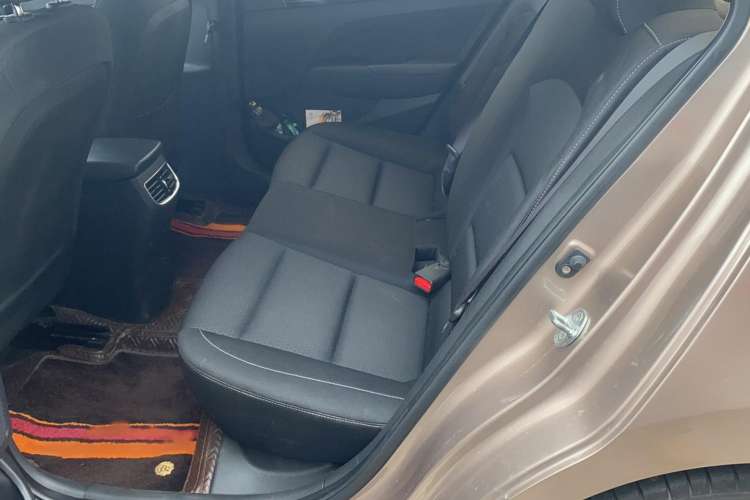 Used Hyundai Elantra (6th Generation / Lingdong) 2018 1.4T Dual-Clutch Xuan Dong · Dynamic Edition Interior 1