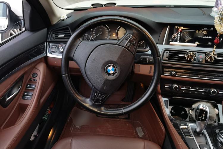 Used BMW 5 Series 2015 520i Elegant Edition