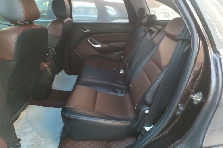 Used JMC Yusheng S350 2016 2.0T Automatic Two-Wheel Drive Gasoline Luxury Edition 5 Seats
