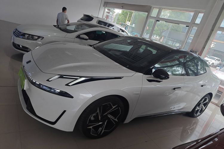 Used Lynk & Co 07 2024 EM-P 126 Long-Range Intelligent Driving Ultra