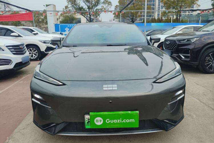 Used Geely Galaxy E8 2024 550 km Range Rear-Wheel-Drive PRO
