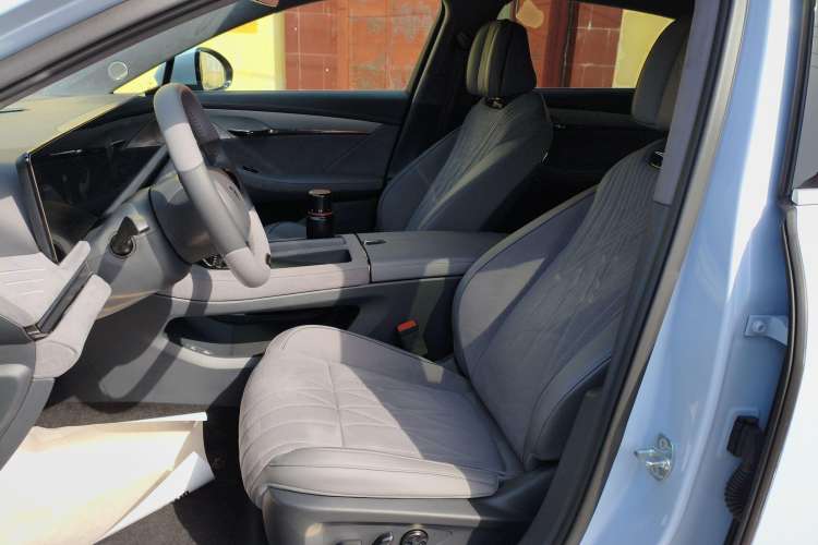 Used VOYAH PASSION 2023 Four-Wheel Drive Long-Range Version
