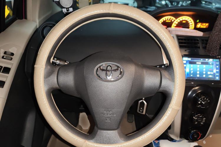 Used Toyota Yaris 2011 1.6E Automatic Charm Edition Steering Wheel