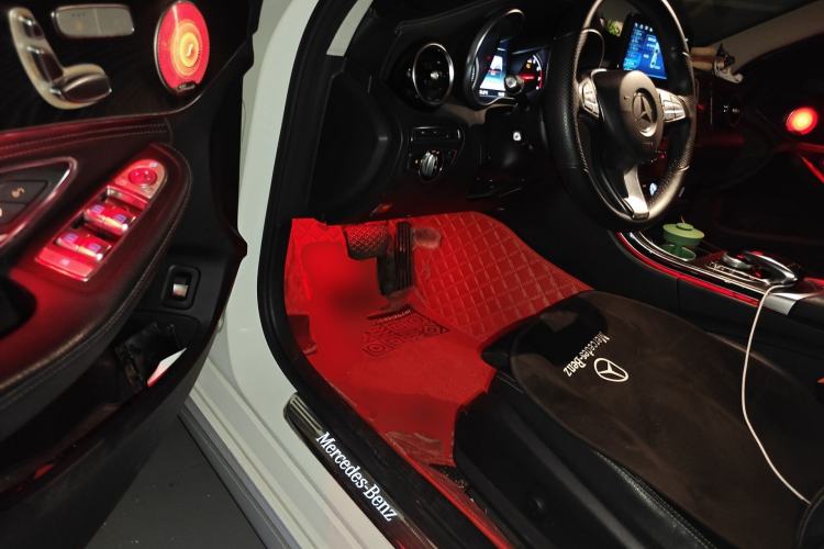 Used Mercedes-Benz C-Class 2015 C 200 L Sport Edition Driver Seat