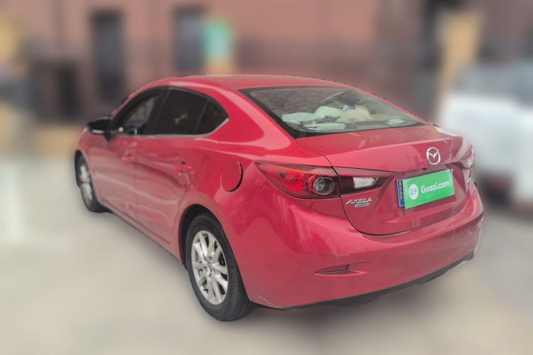 Used Mazda 3 Axela 2014 Sedan 1.5L Automatic Luxury Model
