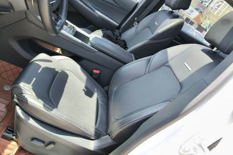 Used SAIC MAXUS G50 2023 PLUS 1.5T Happiness-Recommended Automatic Start Edition Left Front Seat