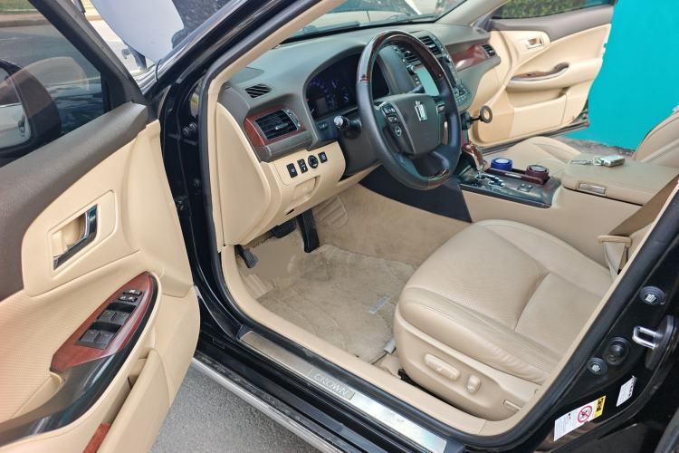 Used Toyota Crown 2010 2.5L Royal Leather Sunroof Edition