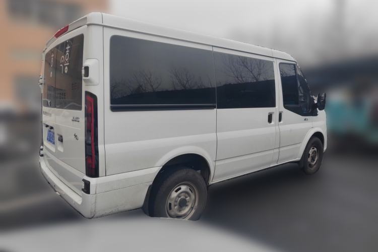 Used JMC Fushun 2025 2.0T 6MT Diesel Short-Wheelbase Low-Roof Commercial Multi-Purpose Passenger Vehicle with 5/6 Seats and Twin-Swing Tailgate