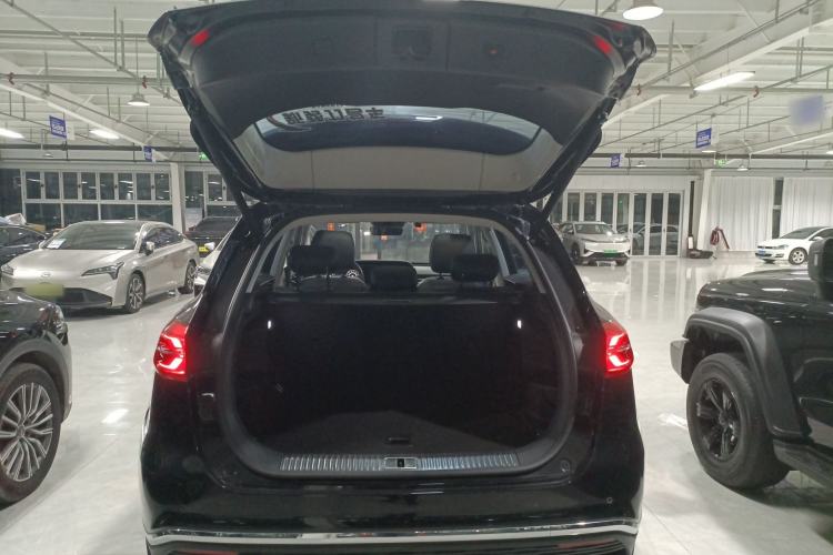 Used Hongqi HS5 2022 Revised Version 2.0T Smart Connect Flagship Edition Trunk