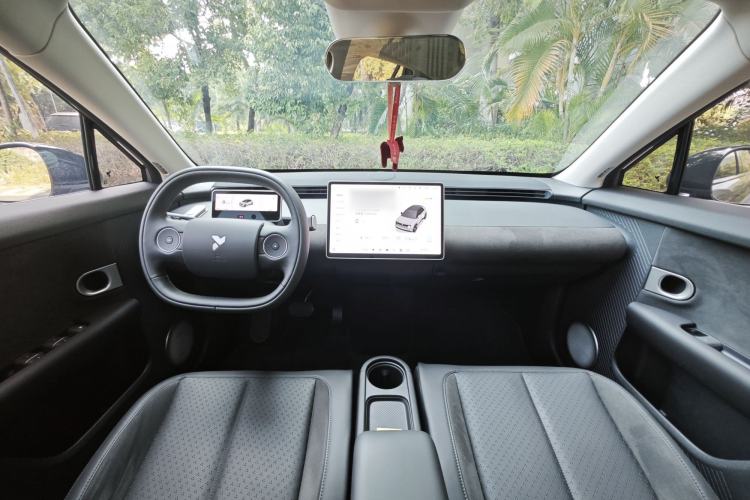 Used firefly 2025 Illuminated Edition
