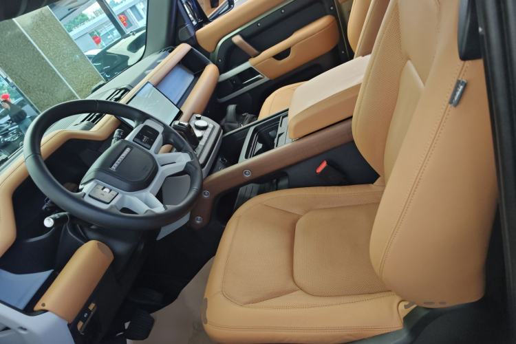 Used Land Rover Defender 2023 Revised Version 90 3.0T P400 Dark Edition
