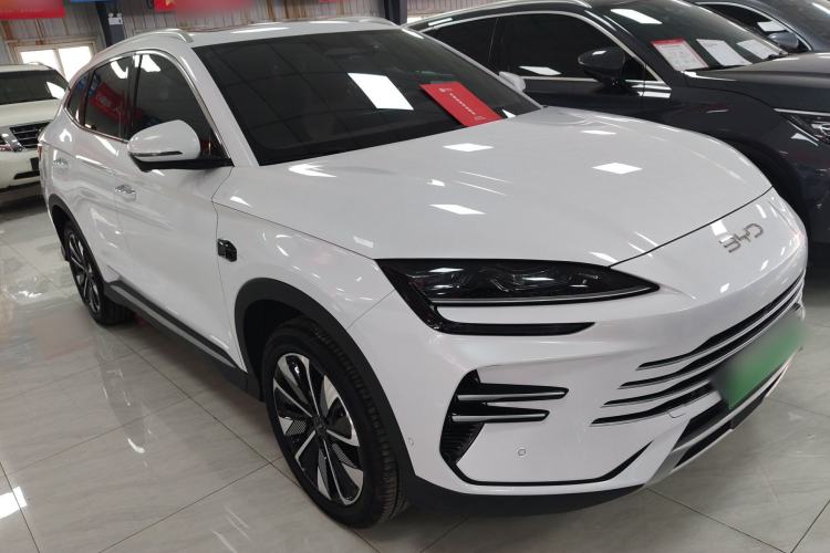 Used BYD Song PLUS New Energy 2025 DM-i Smart Drive 112KM Prestige Model Front Right 45 Deg