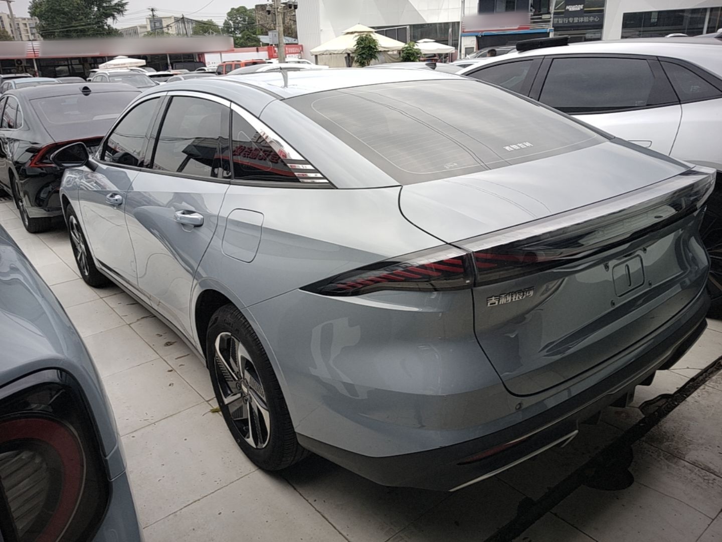 Geely Galaxy L6 2025 EM-i 140km Explorer+ Edition — снимка 4