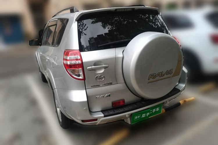 Used Toyota RAV4 2011 2.0L Automatic Luxury Edition
