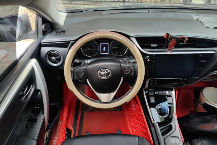 Used Toyota Corolla 2017 Revised Dual-Engine 1.8L E-CVT Leading Edition
