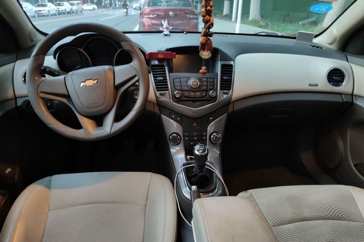 Used Chevrolet Cruze 2015 1.5L Classic SE MT
