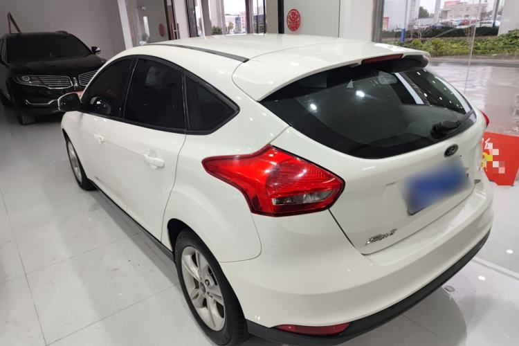 Used Ford Focus 2018 Hatchback Classic 1.6L Automatic Comfort Plus SmartDrive Edition
