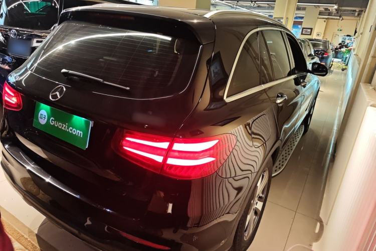 Used Mercedes-Benz GLC 2017 GLC 260 4MATIC Luxury Model