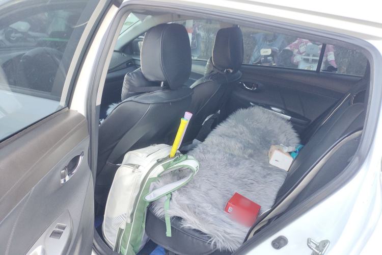 Used Toyota YARiS L Zhi Xuan 2015 1.5E Automatic Charm Edition
