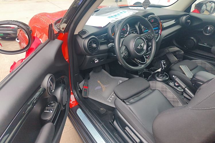 Used MINI MINI 2018 1.5T COOPER Classic Edition