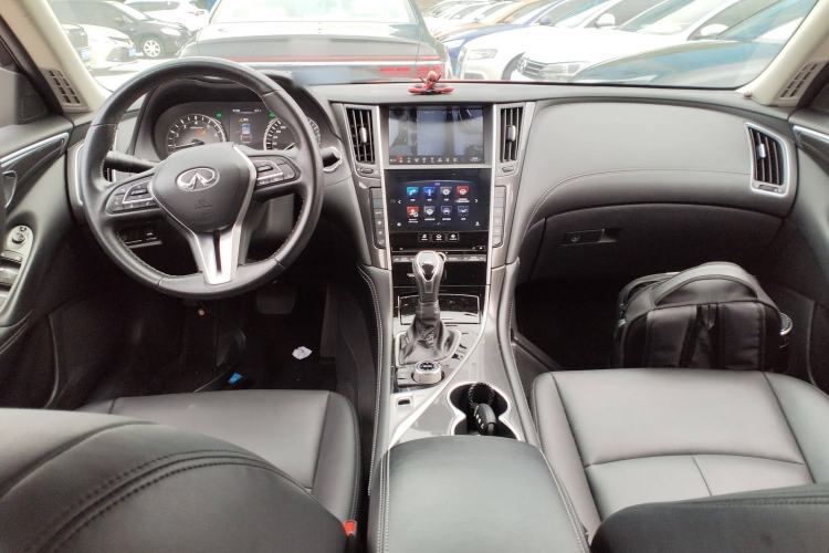 Used Infiniti Q50L 2018 2.0T Comfort Edition China VI Standard