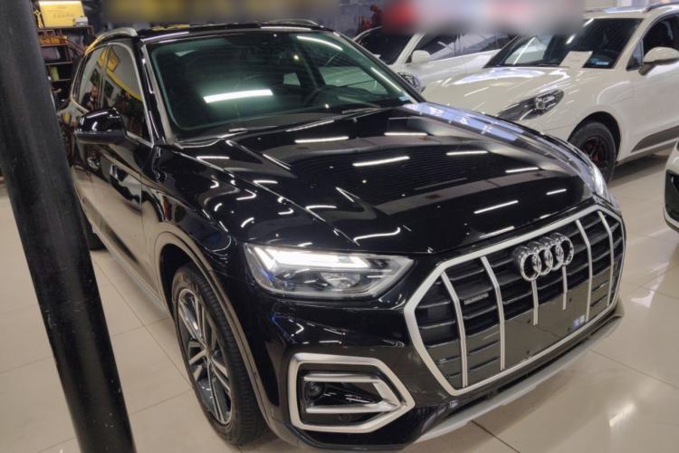 Used Audi Q5L 2022 Updated Version 45T Luxury Prestige Edition Front Right 45 Deg