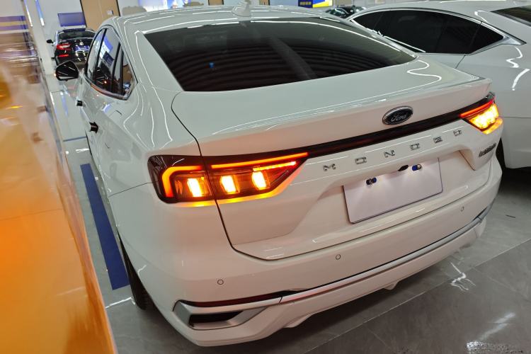 Used Ford Mondeo 2023 EcoBoost 180 Luxury Model
