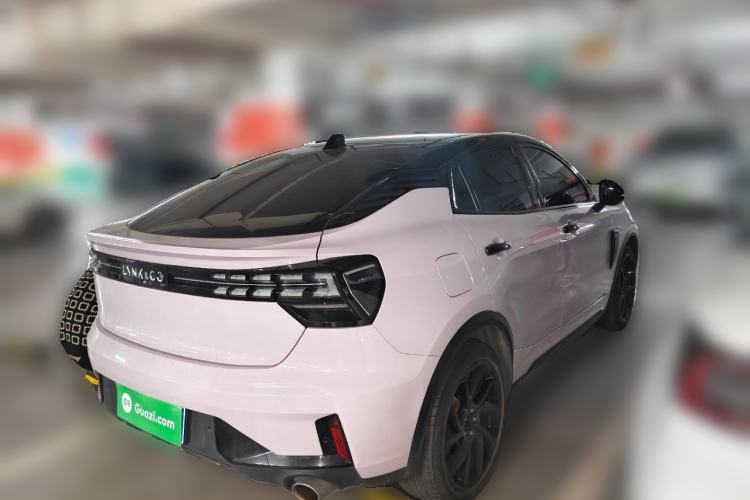 Used Lynk & Co 05 2020 2.0TD Two-Wheel Drive Shine Halo Rear Right 45 Deg