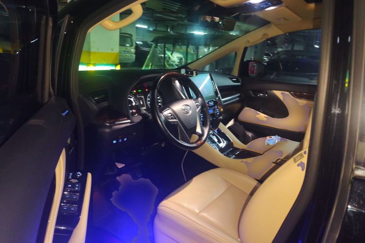 Used Toyota Alphard 2021 Dual-Engine 2.5L Luxury Edition