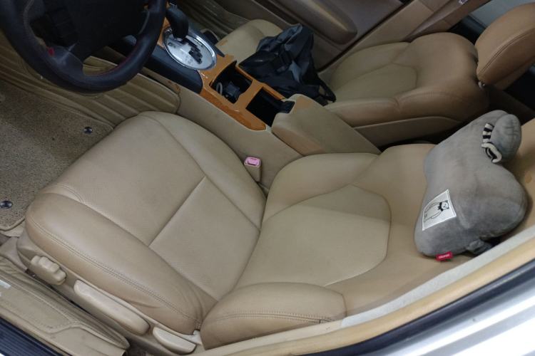 Used Toyota Reiz 2006 2.5S Special Edition Left Front Seat