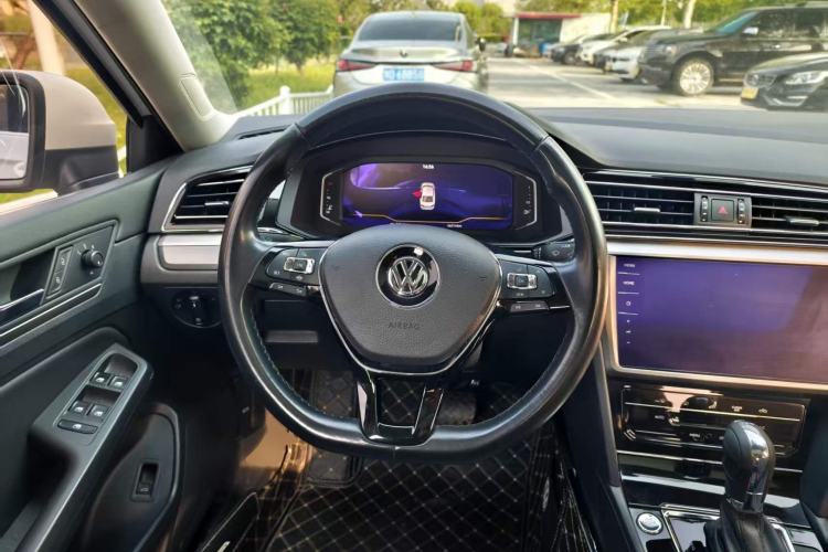 Used Volkswagen Lamando 2021 280TSI DSG Comfort Edition Steering Wheel