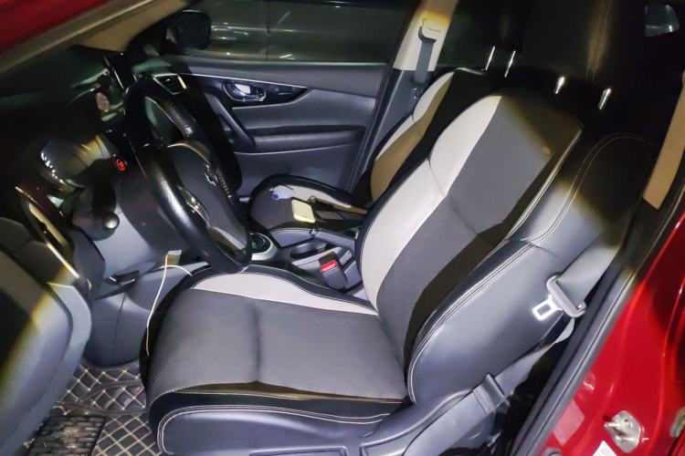 Used Nissan Qashqai 2016 2.0L CVT Luxury Edition Left Front Seat