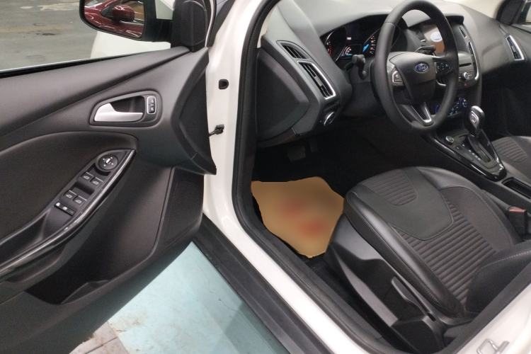 Used Ford Focus 2017 Hatchback EcoBoost 180 Automatic Elite Model Driver Seat