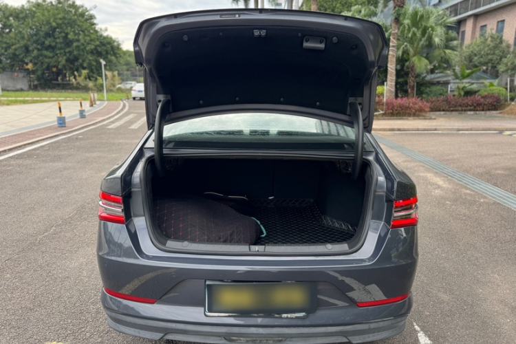 Used BYD Qin Pro 2020 Beyond Edition 1.5TI Automatic Flagship Version Interior 6