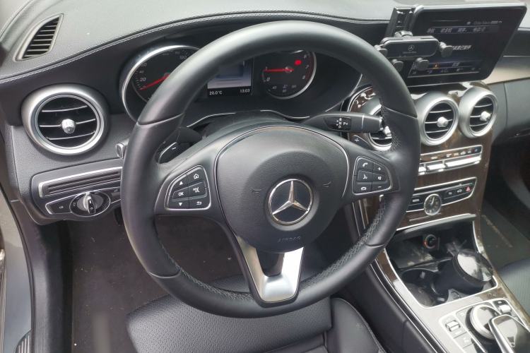 Used Mercedes-Benz C-Class 2015 Facelift C 200 L