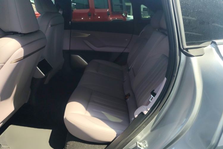 Used ONVO L60 2024 60 kWh Rear-Drive Version