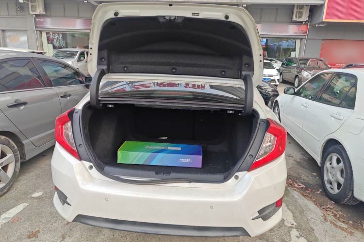 Used Honda Civic 2016 220TURBO CVT Prestige Edition Trunk