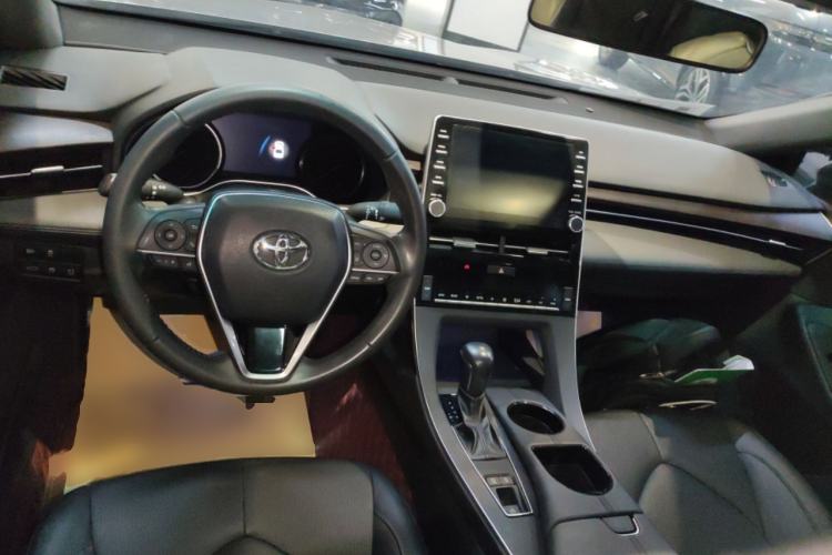 Used Toyota Avalon 2019 2.0L XLE Premium Edition China VI