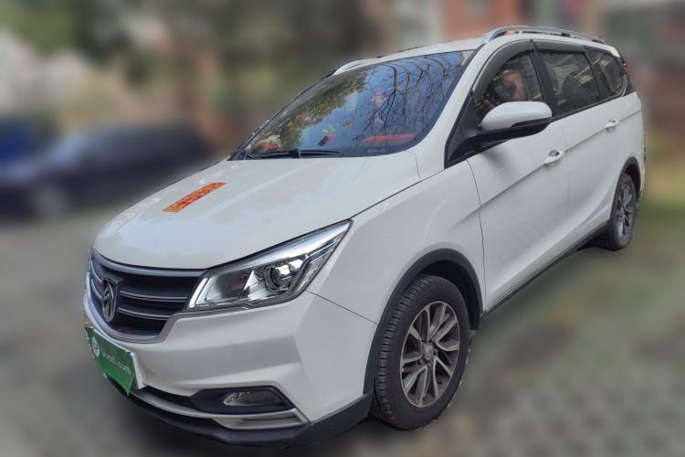 Used Baojun 730 2019 1.5L Manual Fashion Model 7-seater China VI
