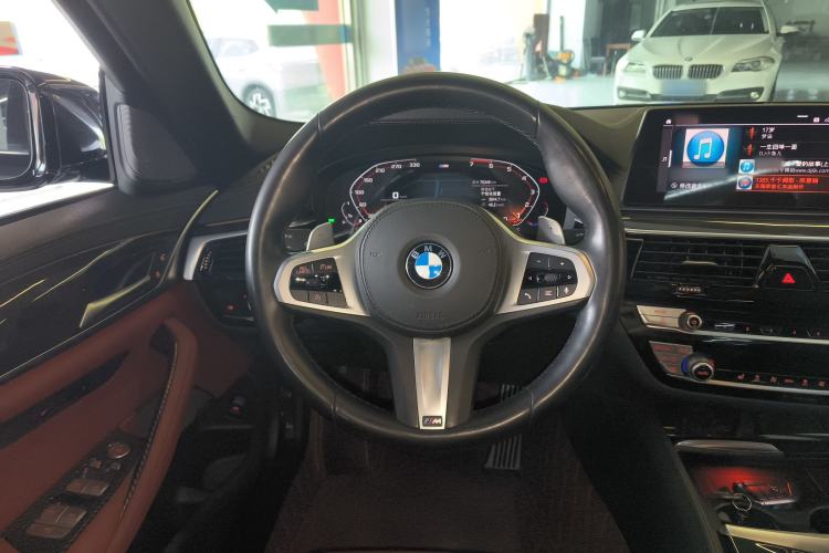Used BMW 5 Series 2020 530Li Leading Model M Sport Package Steering Wheel