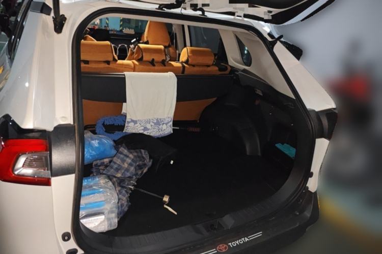 Used Toyota Wildlander 2024 2.0L CVT Two-Wheel Drive Leading Edition