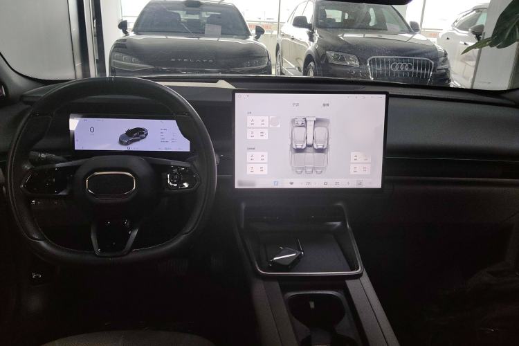 Used Lynk & Co 07 2024 EM-P 126 Long-Range Ultra