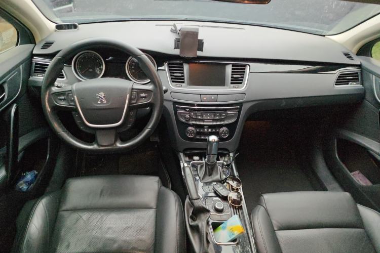 Used Peugeot 508 2011 2.3L Automatic Luxury Edition Center Console