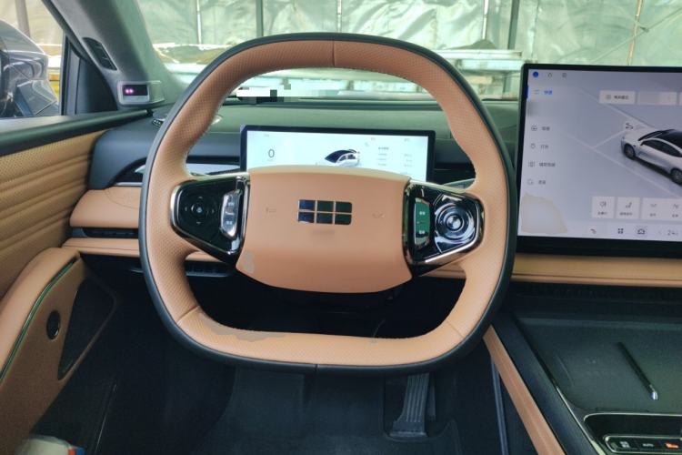 Used Geely Galaxy 8 2025 130km EM-P Exploration Edition
