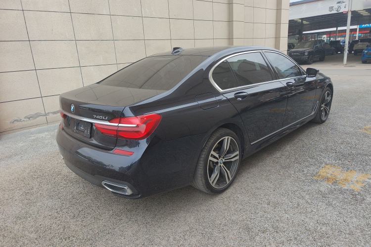 Used BMW 7 Series 2018 740Li M Sport Package Leading Model Rear Right 45 Deg