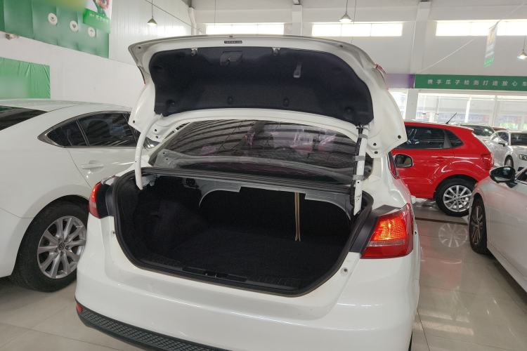 Used Ford Focus 2015 Sedan 1.6L Automatic Comfort Model