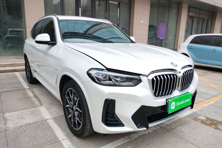 Used BMW X3 2023 xDrive25i M Sport Package Front Right 45 Deg