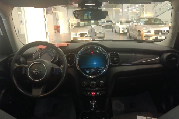 Used MINI 2022 1.5T ONE Five-Door PLUS Center Console