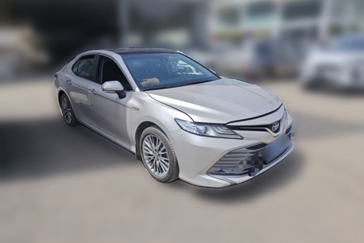 Used Toyota Camry 2018 Dual-Engine 2.5 HG Luxury Edition Front Right 45 Deg